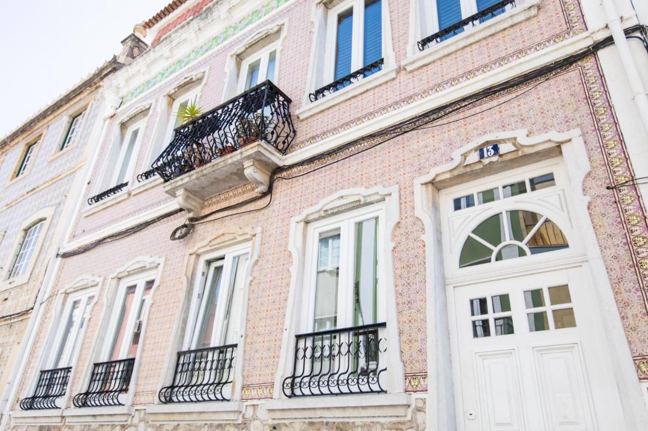 Ambassador Private Pool Suites Lisbon Exterior photo